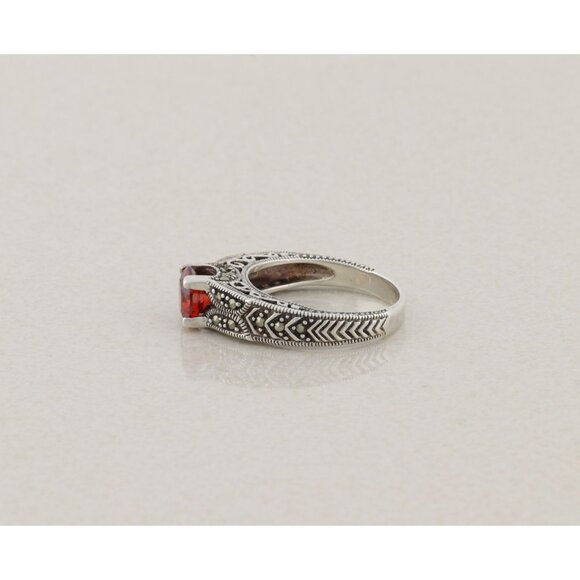 Sterling Silver Red Cubic Zirconia Marcasite Ring Size 8 - Picture 8 of 9